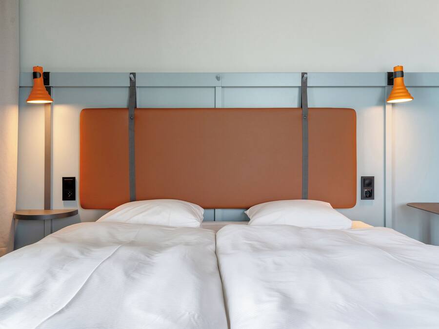 Camera familiare (Superior) | Postazione laptop, insonorizzazione