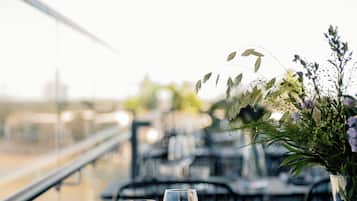 Se sirven comidas, cenas, brunch y cocina escandinava