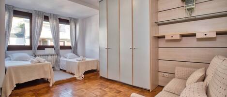 4 soveværelser, strygejern/strygebræt, Wi-Fi, sengetøj