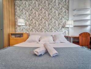 4 Schlafzimmer, Bügeleisen/Bügelbrett, WLAN, Bettwäsche