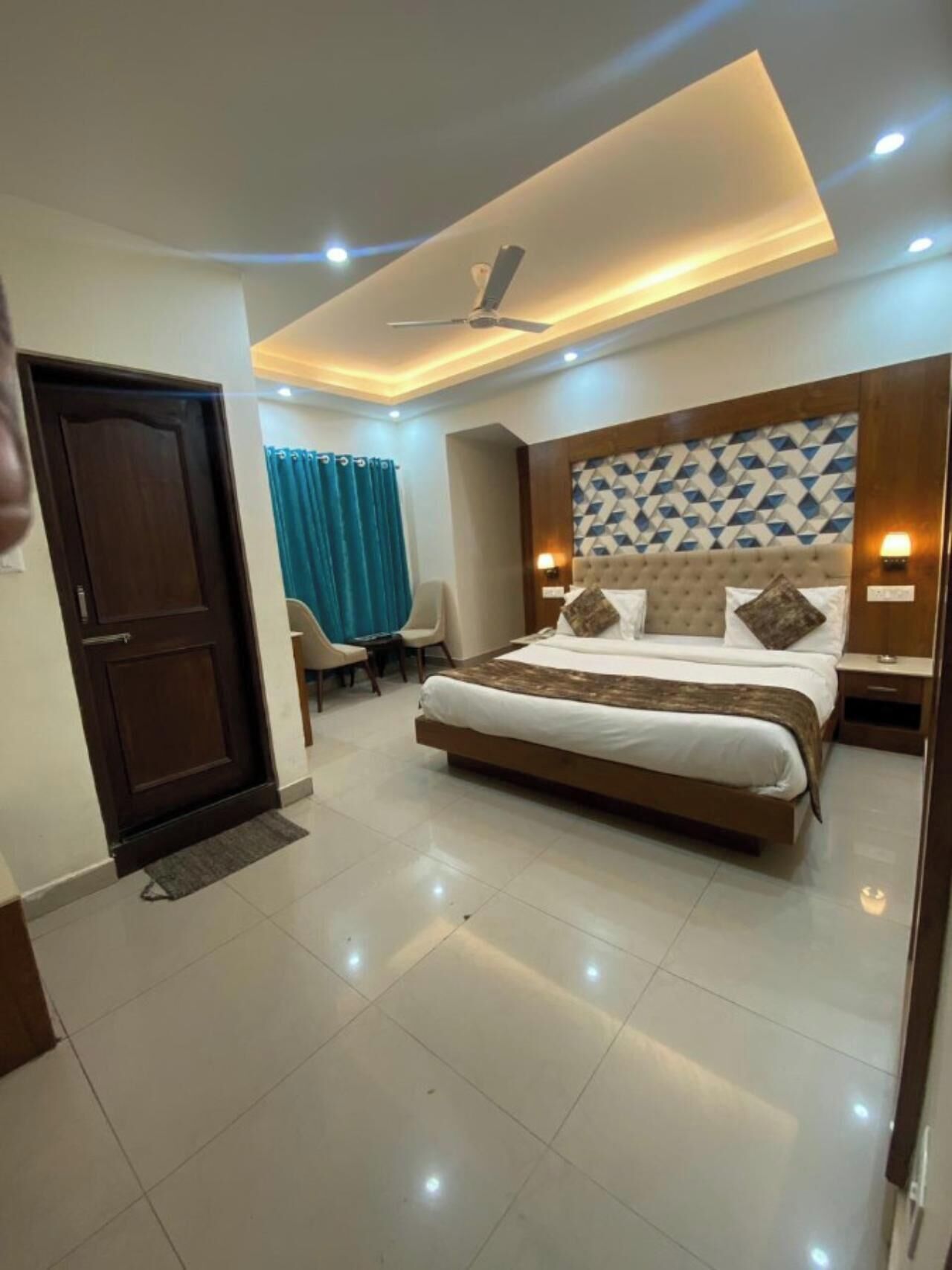 Escritorio y sistema de insonorización 