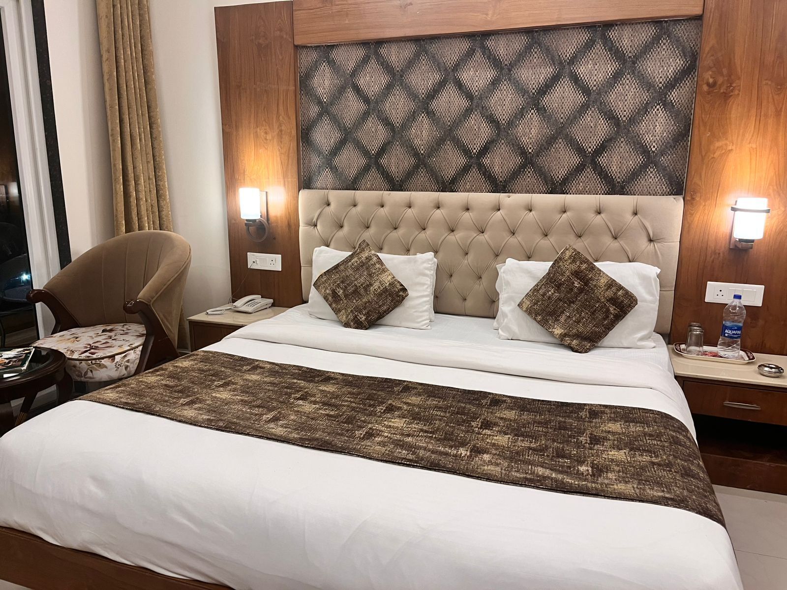 Escritorio y sistema de insonorización 