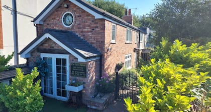 The Coach House Holiday Cottage in Southport