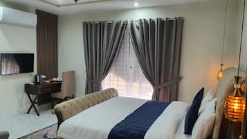 7 chambres, fer et planche Ă repasser, Wi-Fi gratuit, draps fournis