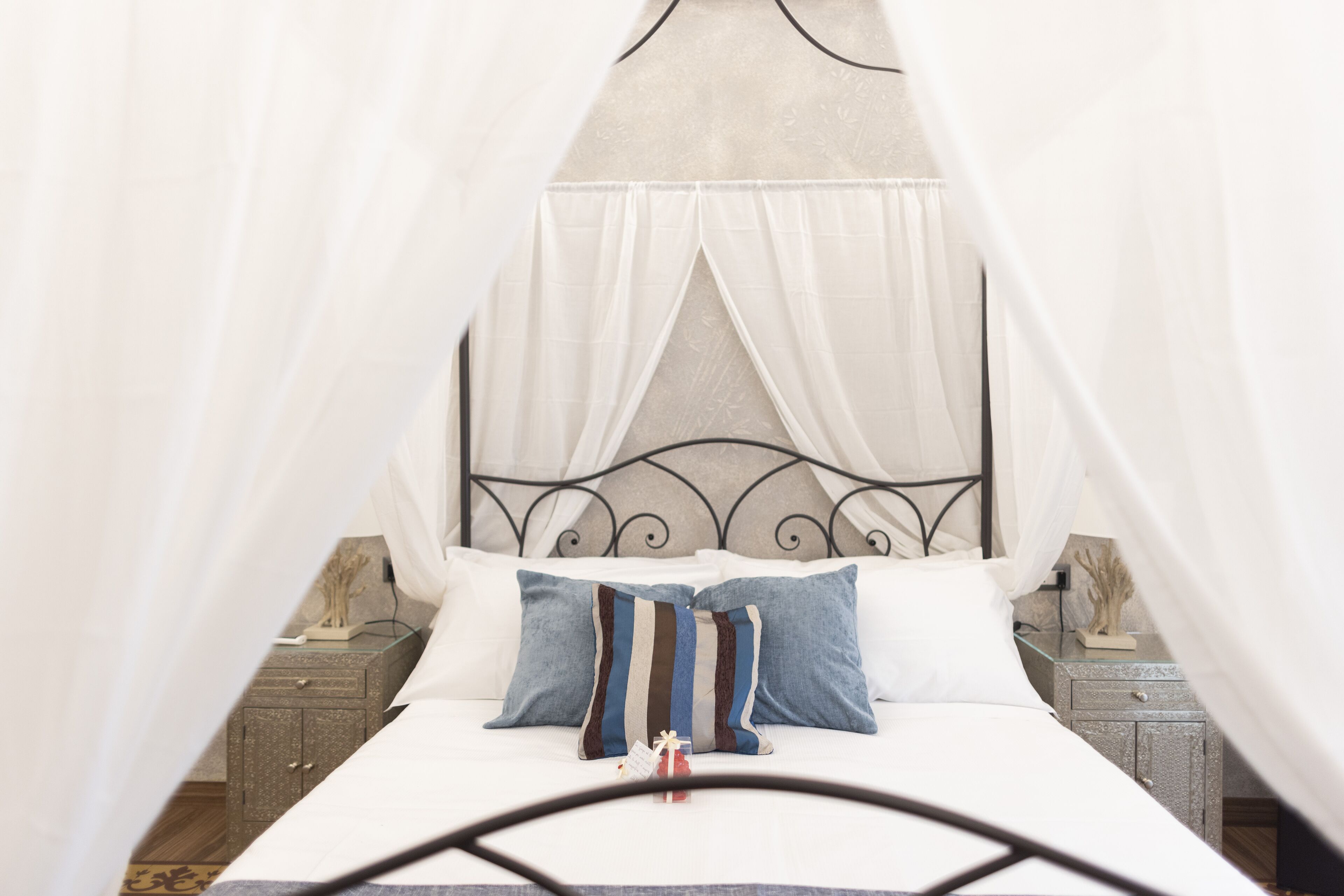 Deluxe Room | In-room safe, blackout drapes, iron/ironing board, cribs/infant beds