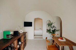 3 camere, una scrivania, ferro/asse da stiro, Wi-Fi