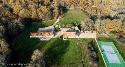 Ăvasion en Sologne : GĂźte PMR, Billard, Tennis & Nature Proche ChĂąteaux de la Loire
