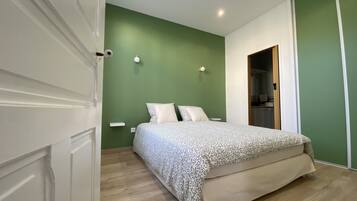 1 chambre, fer et planche Ă repasser, draps fournis