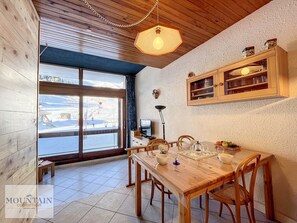 Dining - Bright duplex studio at ski front (Le Corbier)