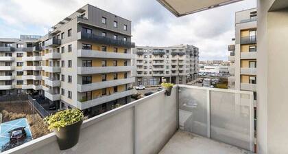 Moderne Wohnung in Breslau | Parkplatz und Balkon