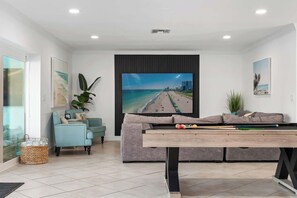 Game room - Resort Home w/ Pool & Pickleball, 9 Min To Beach (Bradenton)