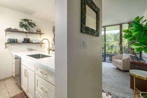 Interior - Oceanfront condo with pool & BBQ | Kihei (Kihei)
