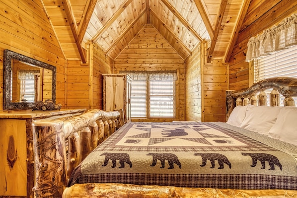 2 bedrooms, iron/ironing board, internet, bed sheets
