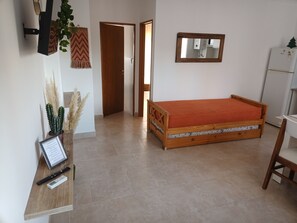 1 bedroom, iron/ironing board, WiFi, bed sheets - Depto Centrico Viedma Rio Negro (Viedma)