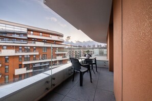 Balcony - Dark Blue Apartment in Kraków by Renters (Kraków)