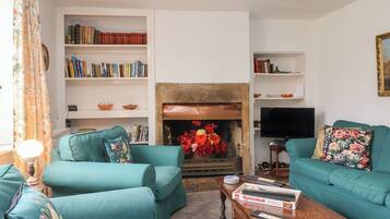 Cottage | Living area