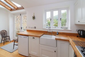 Ferienhaus | Eigene Küche | Kühlschrank, Geschirrspüler, Wasserkocher, Toaster