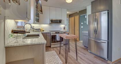 Akron Home w/ Deck: Walk to Towpath Trail!