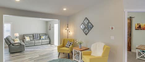 House (4 Bedrooms) | Interior