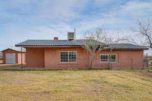 House (2 Bedrooms) | Interior - Bright Bisbee Home ~ 6 Mi to Downtown! (Bisbee)