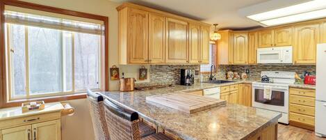 House (3 Bedrooms) | Interior