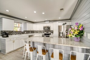 House (5 Bedrooms) | Interior - Front Row Beachfront Long Beach Getaway (Long Beach)