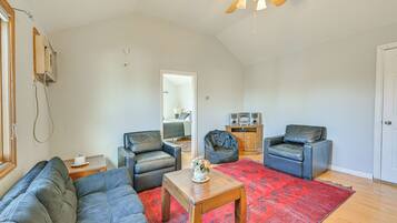 Apartment (1 Bedroom) | Interior