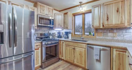 Lovely Interlaken Home w/ Fire Pit & Yard!