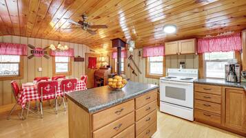 Cottage (2 Bedrooms) | Interior