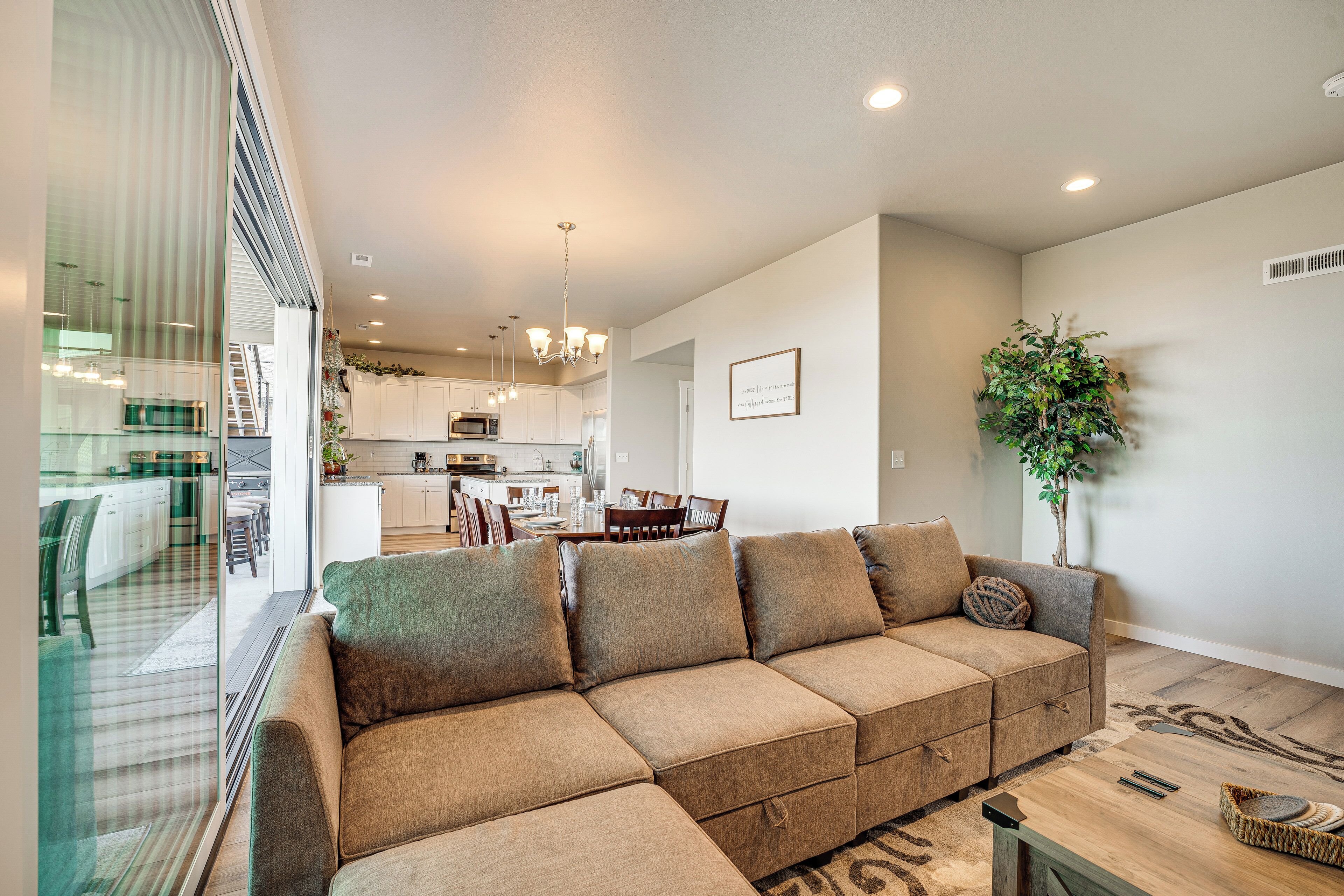House (4 Bedrooms) | Interior