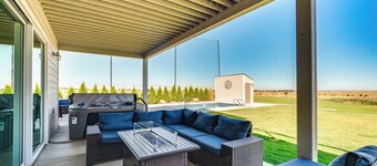 Hunt & Hike: Potholes State Park Home Hot Tub