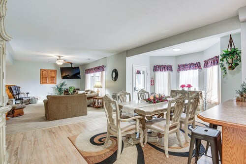 5 Mi to Fort Osage: Quiet Countryside Studio