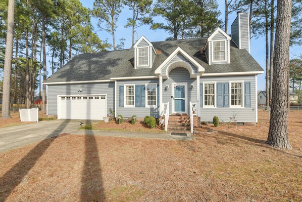 House (3 Bedrooms) | Front of property