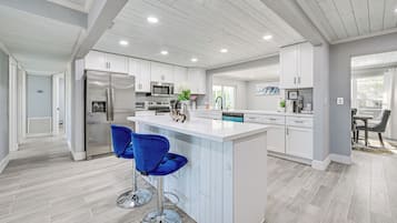 Rumah (4 Bedrooms) | Interior
