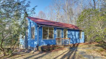 House (1 Bedroom) | Front of property