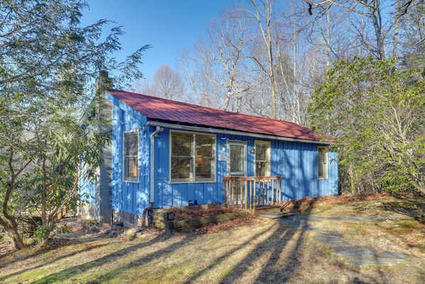 House (1 Bedroom) | Front of property