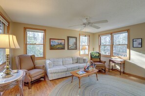 House (1 Bedroom) | Interior