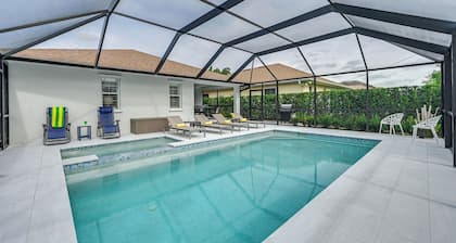 Central Naples Home w/ Private Pool, Spa & Lanai!