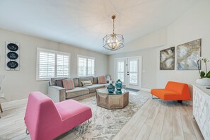 House (3 Bedrooms) | Interior - Central Naples Home w/ Private Pool, Spa & Lanai! (Naples)