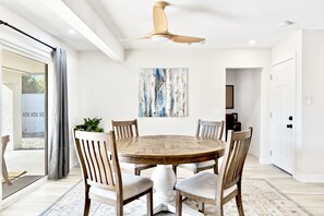 Dining - Stylish & Modern Sun City Retreat Near Westgate! (Sun City)