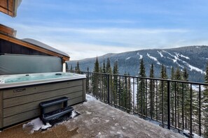 Property grounds - Powder Heights #18 3 Bedroom Townhouse (Sun Peaks)