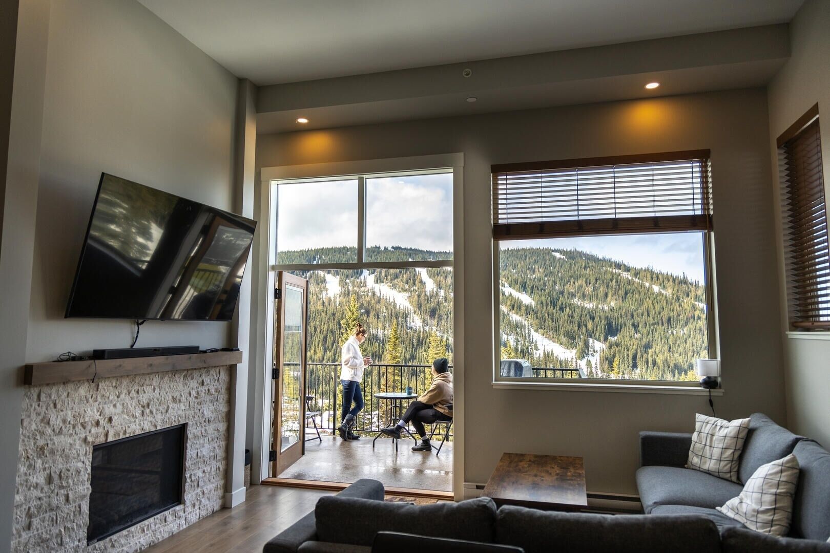 Townhome, 3 Bedrooms | Living area
