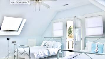 4 bedrooms, iron/ironing board, WiFi, bed sheets
