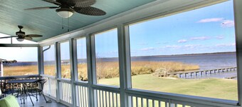 Stunning Dunnsville Retreat on Rappahannock River w/ Boat Dock!