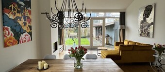 Luxury corner house with 3 double bedrooms, private garden and private parking.