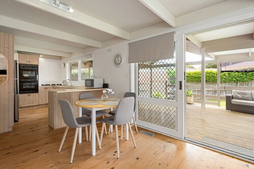 Charming Dromana Cottage