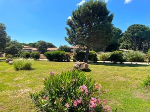 Property grounds - Cala Rossa Maison Dans Residence Avec Piscine DE 24mx24m Proximite 2 Plages (Lecci)