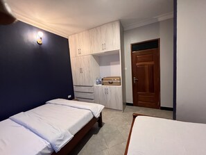 3 camere, Wi-Fi, lenzuola