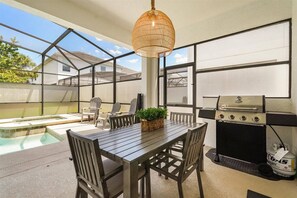 Outdoor dining - Last Minute Disney Getaway! Villa with Private Pool & Hot Tub. Book Now! #44325 (Orlando)