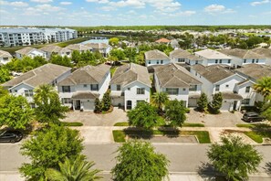 Exterior - Last Minute Disney Getaway! Villa with Private Pool & Hot Tub. Book Now! #44325 (Orlando)